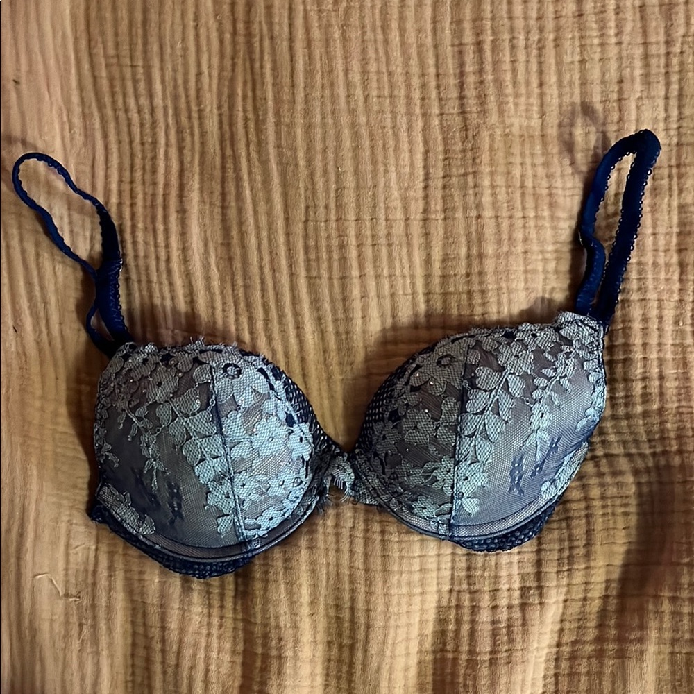 Dream Angel Lace Underwire Bra in Navy Blue